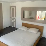 Pour 4 face à la piscine