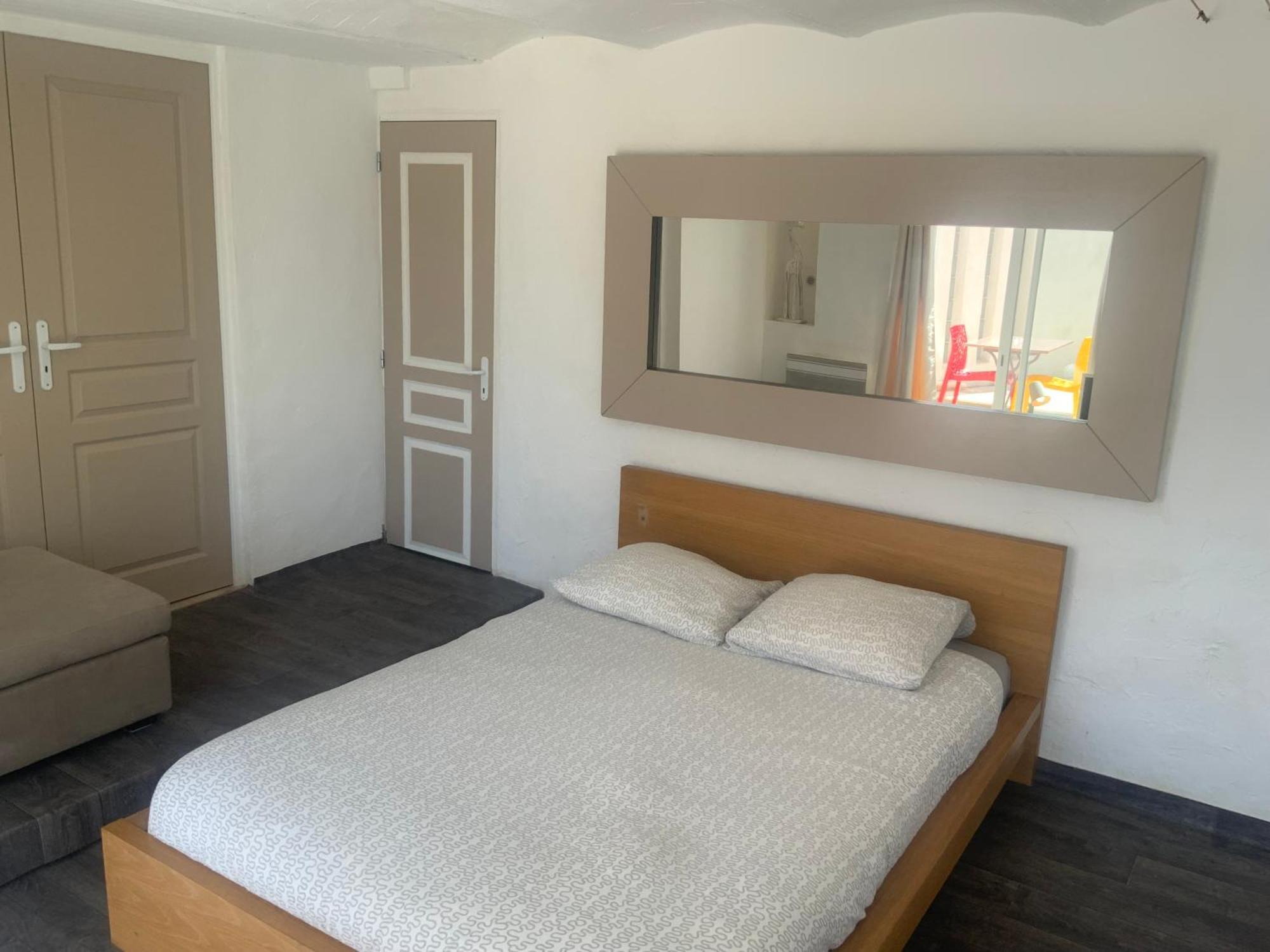 Appartement Pour 4 Face à La Piscine