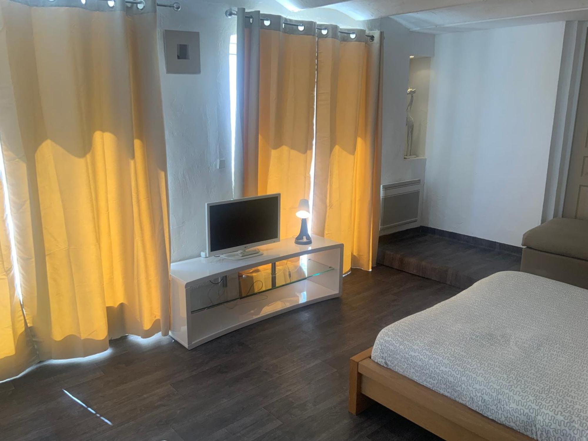 Appartement Pour 4 Face à La Piscine *